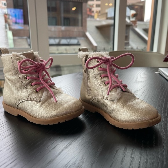 EUC soft gold with pink laces size 7 toddler purchased from Nordstrom. - Picture 2 of 6